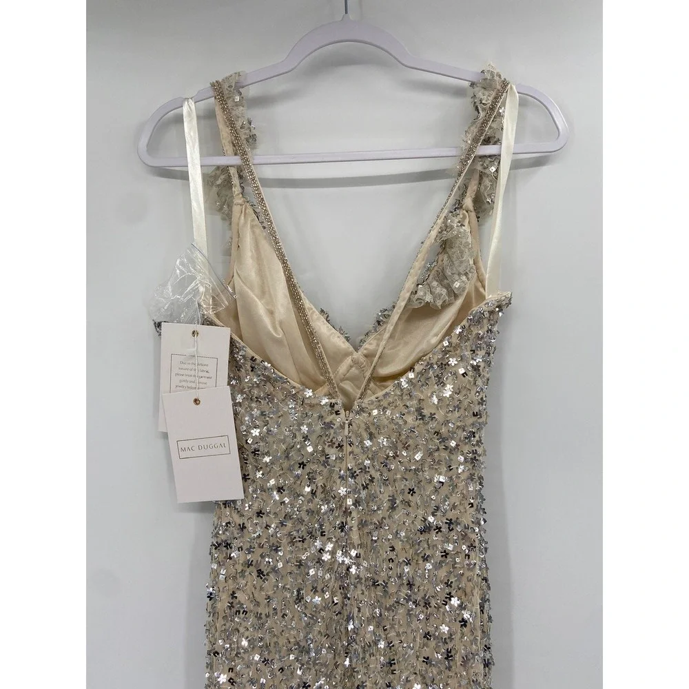 Mac Duggal size this